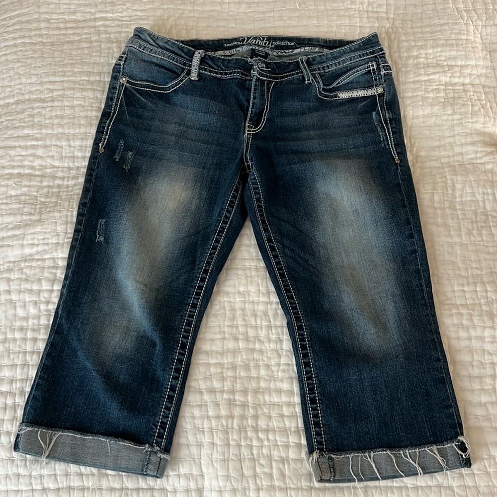 Women’s Vanity Capri Jeans